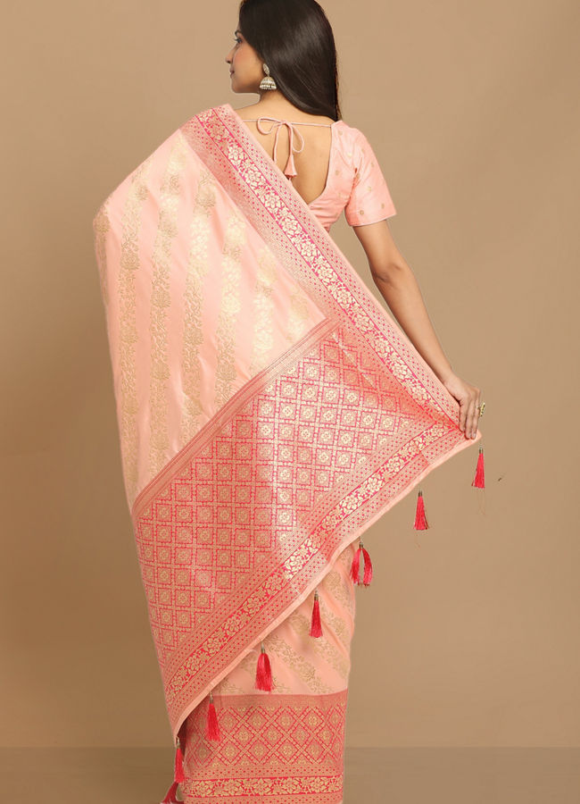 alt message - Mohey Women Graceful Light Pink Saree image number 3